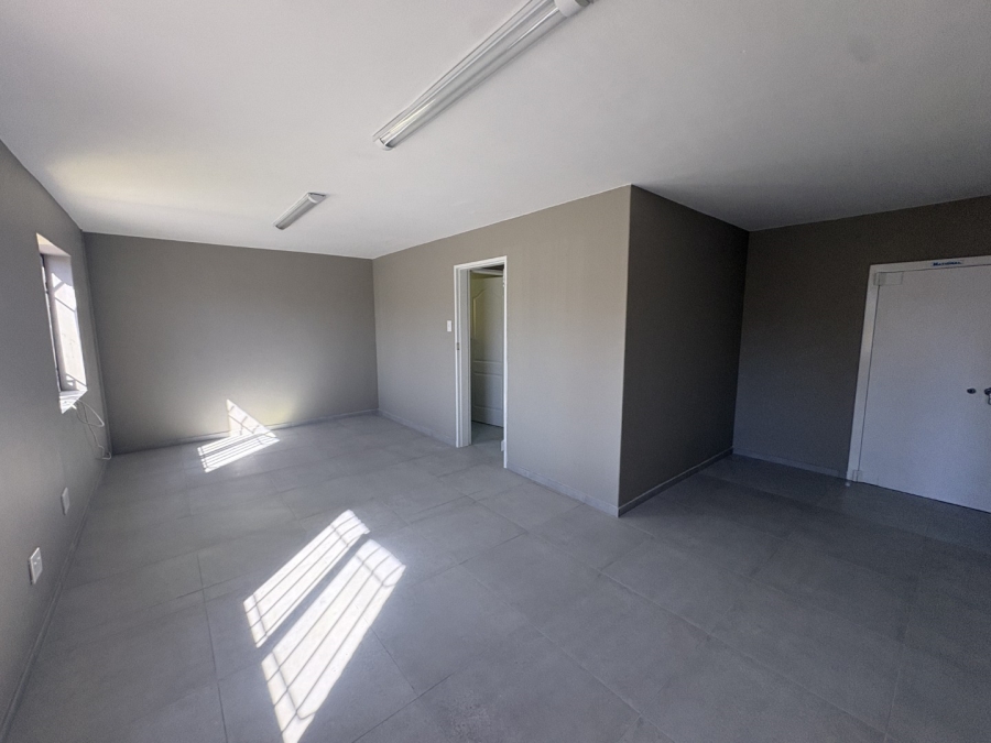 To Let Commercial Property for Rent in Montague Gardens Western Cape